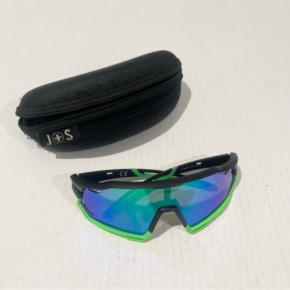 Unisex X-Tinger Polarized Green Black Cycling Sunglasses! - Picture 4 of 8